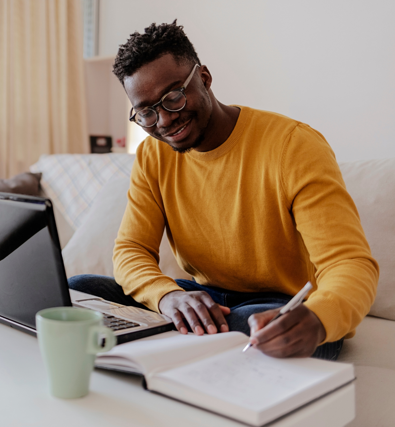 self-employed-msw-man-accounts